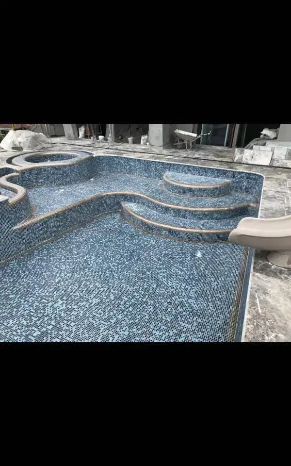 ساخت استخر آب بندی کاشیکار کاشیکاری طراحی تعمیرات