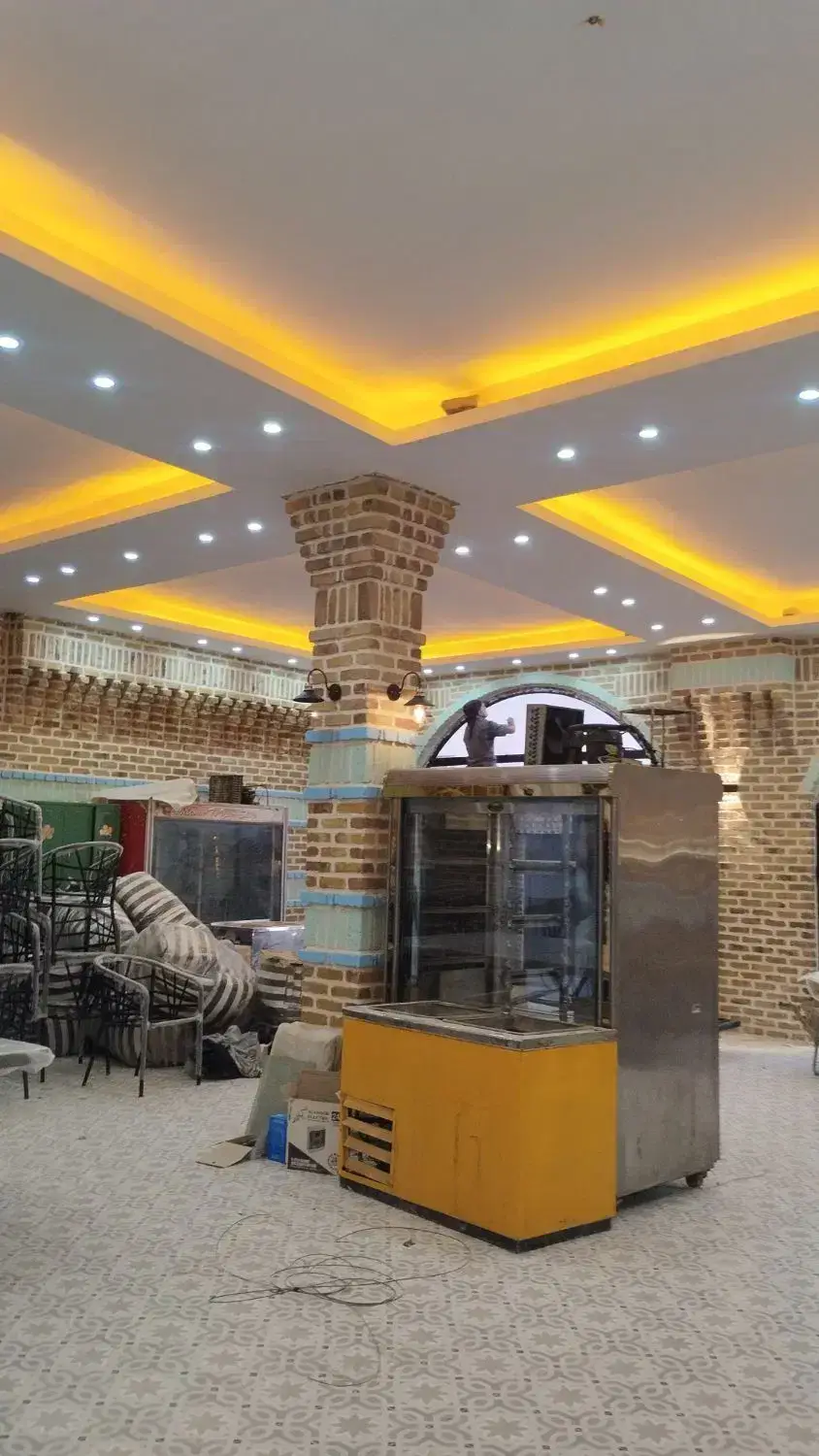 نقاشی ساختمان کل کرج چهارباغ کمال شهر خرمدشت