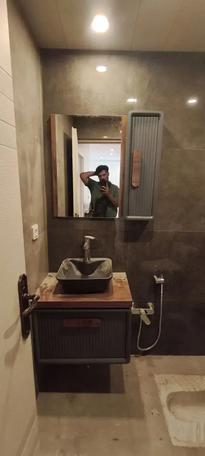 نصب شیرآلات و رادیاتور و لوله کشی