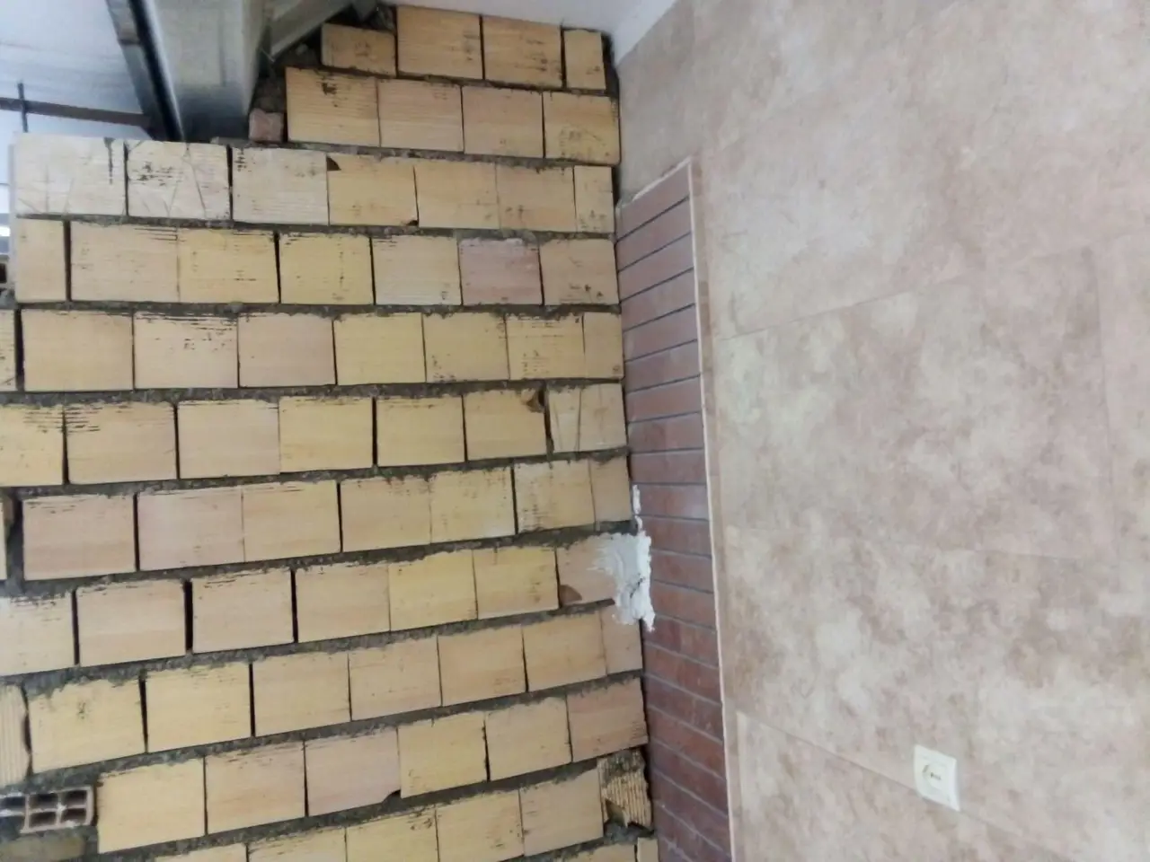 گچکاری خوردکاری و تخریب