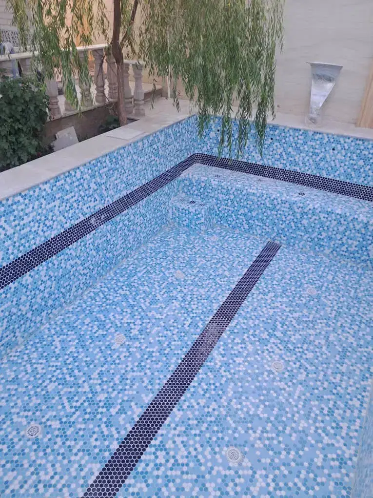 ساخت استخر آب بندی کاشیکار کاشیکاری طراحی تعمیرات