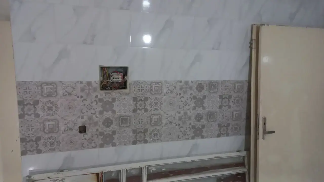 تخریب کاشی کاری گچکاری لوله کشی سیمان کاری بنایی