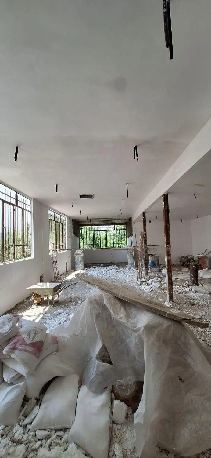 گچکاری و لکه گیری