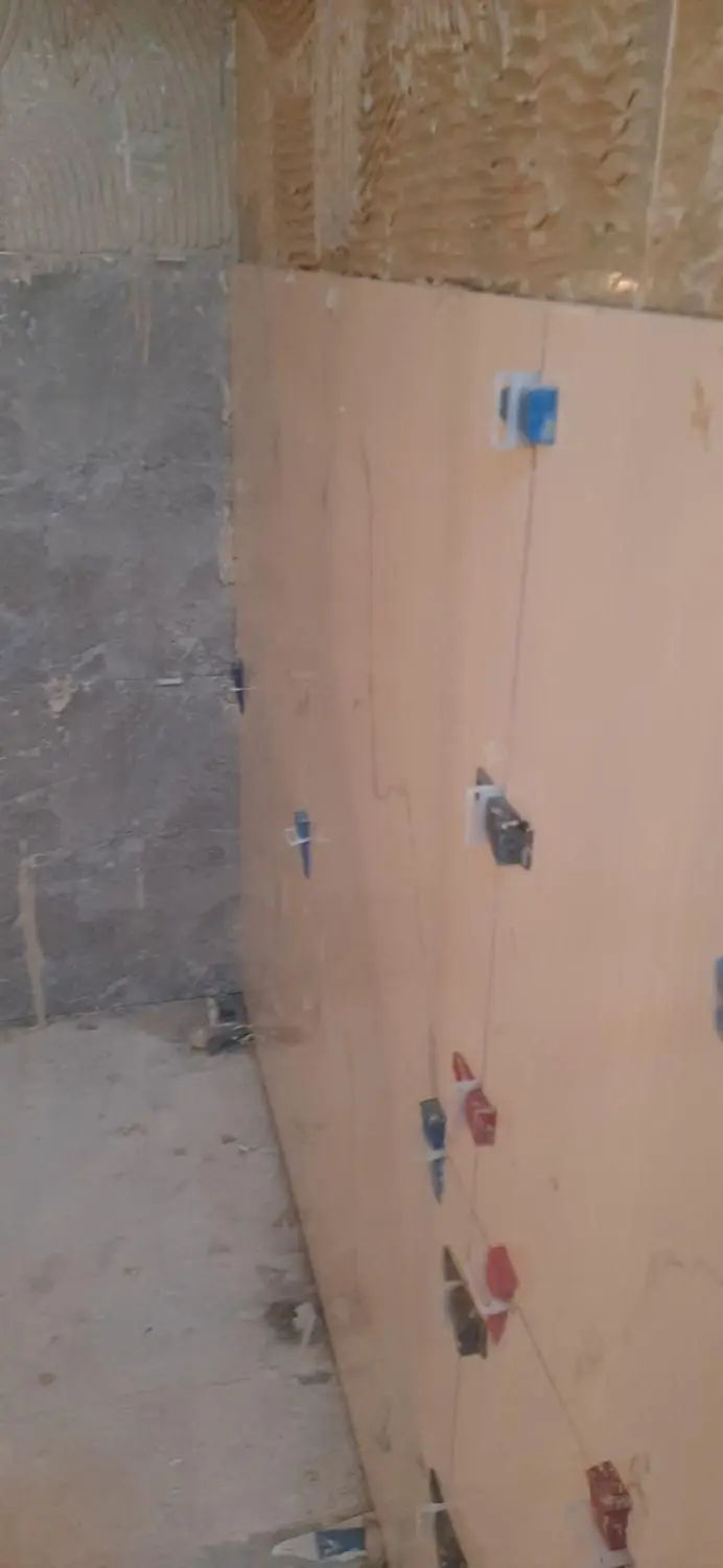 بنایی کاشی سرامیک کاری سیمان ایزوگام رفع نم سرویس
