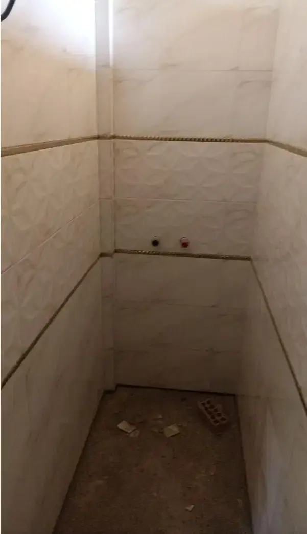 بنایی کاشیکاری و موزاییک و دیوار چینی و شیب بندی