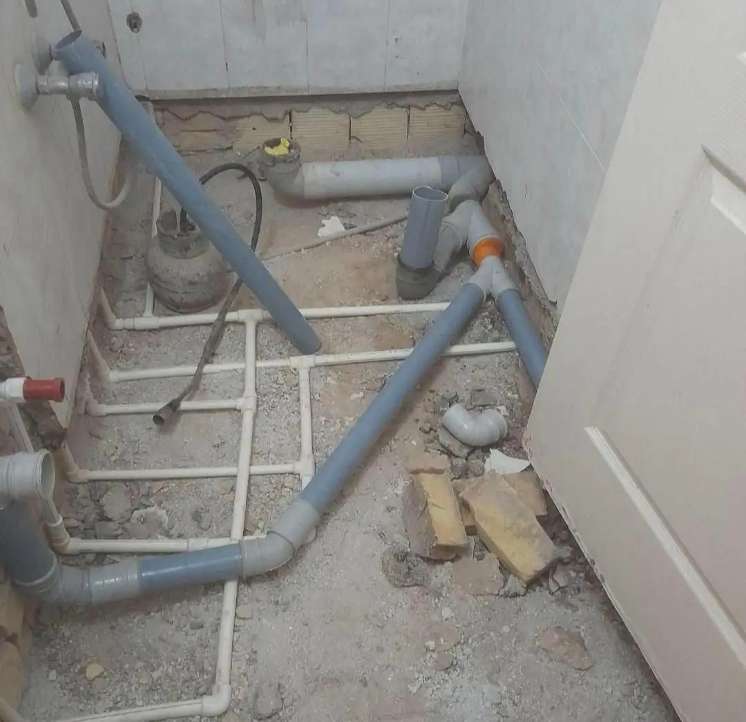 لوله کشی گاز آب فاضلاب پکیج تخریب