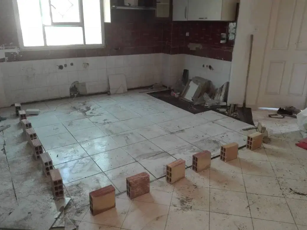 تخریب کاشی کاری گچکاری لوله کشی سیمان کاری بنایی