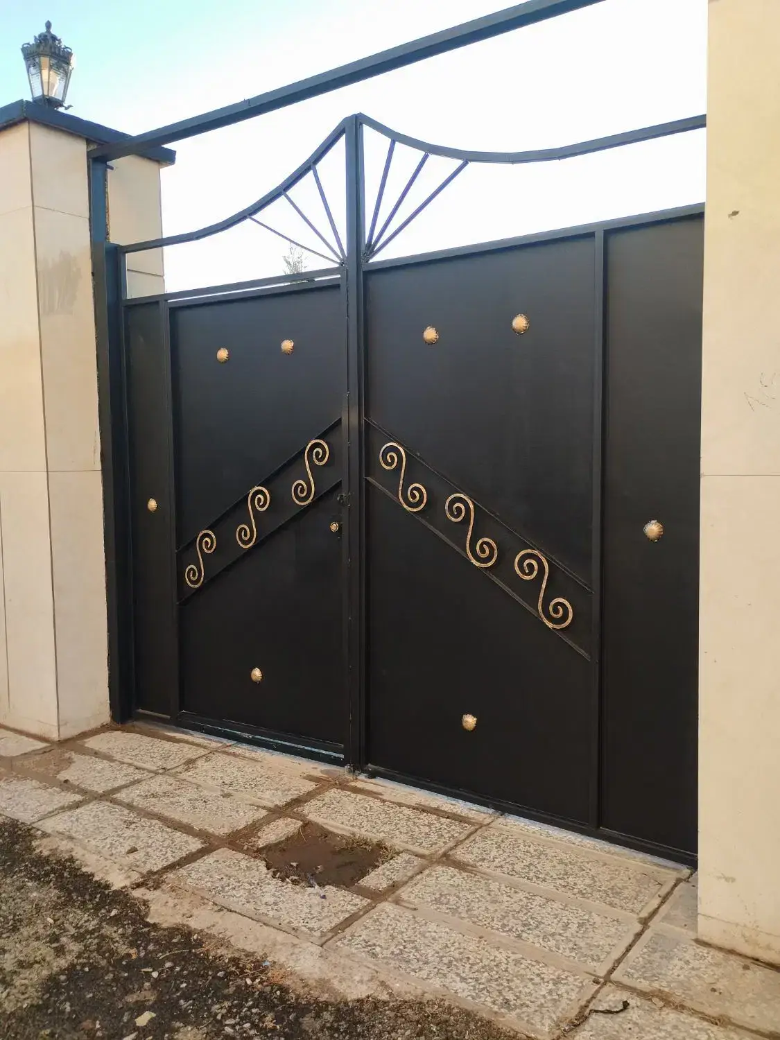 نقاشی ساختمان کل کرج چهارباغ کمال شهر خرمدشت