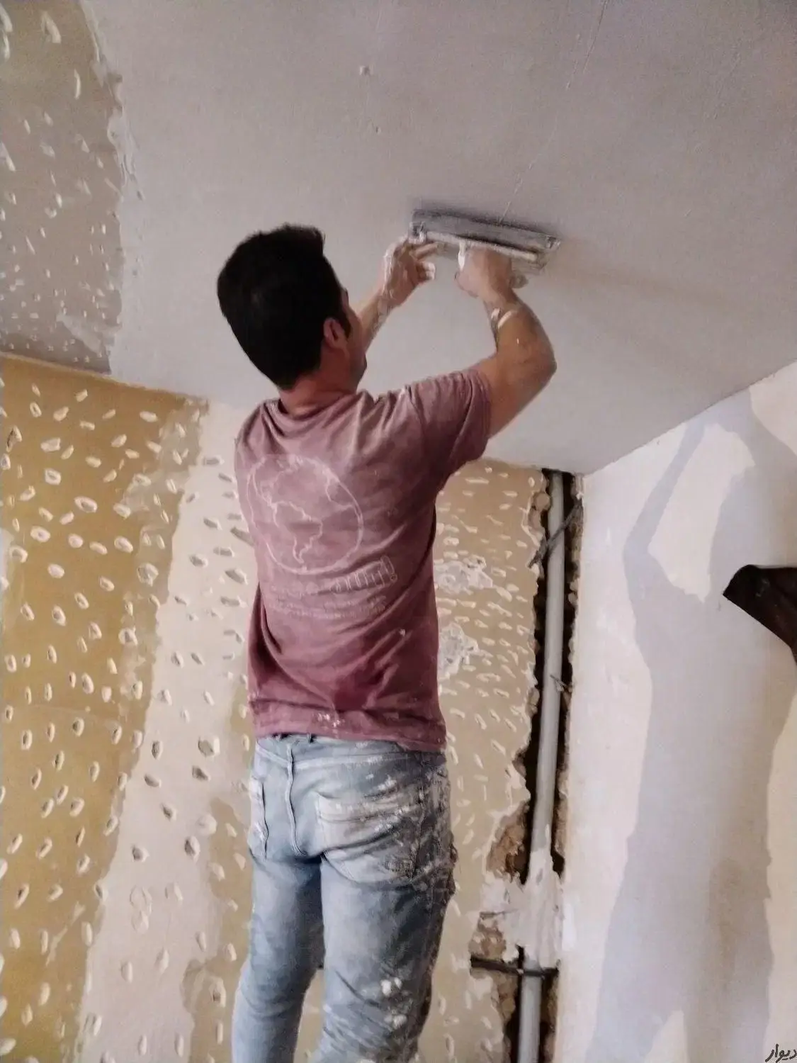 گچکاری گچبری خرده کاری گچکاری حتی نیم متر سفیدکاری