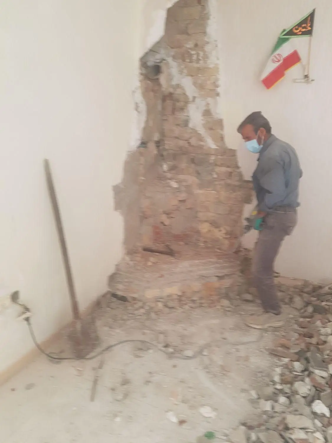 تخریب باز سازی داخل واحد