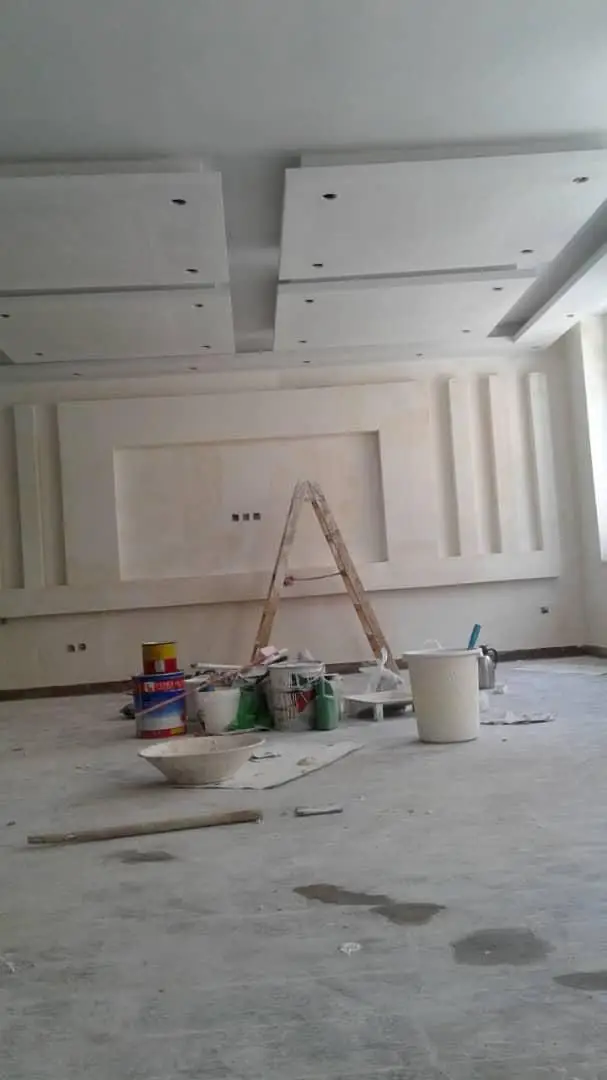 نقاشی نقاش ساختمان ارس