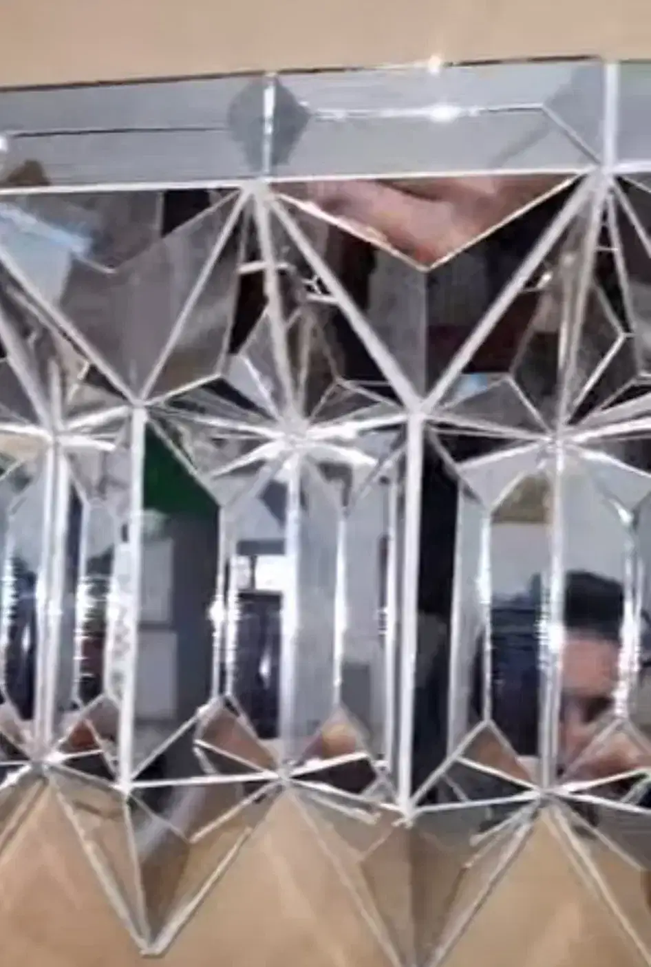 گروه هنری سلیمی ...آینه کاری وگچبری ،نقاشی در تزینات داخلی