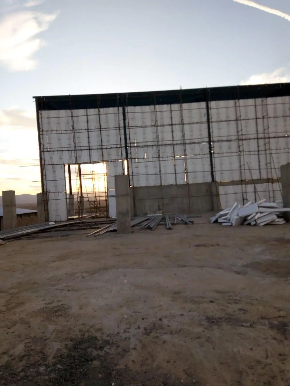 جوشکاری وشیروانی کاری وبرشکاری سیار