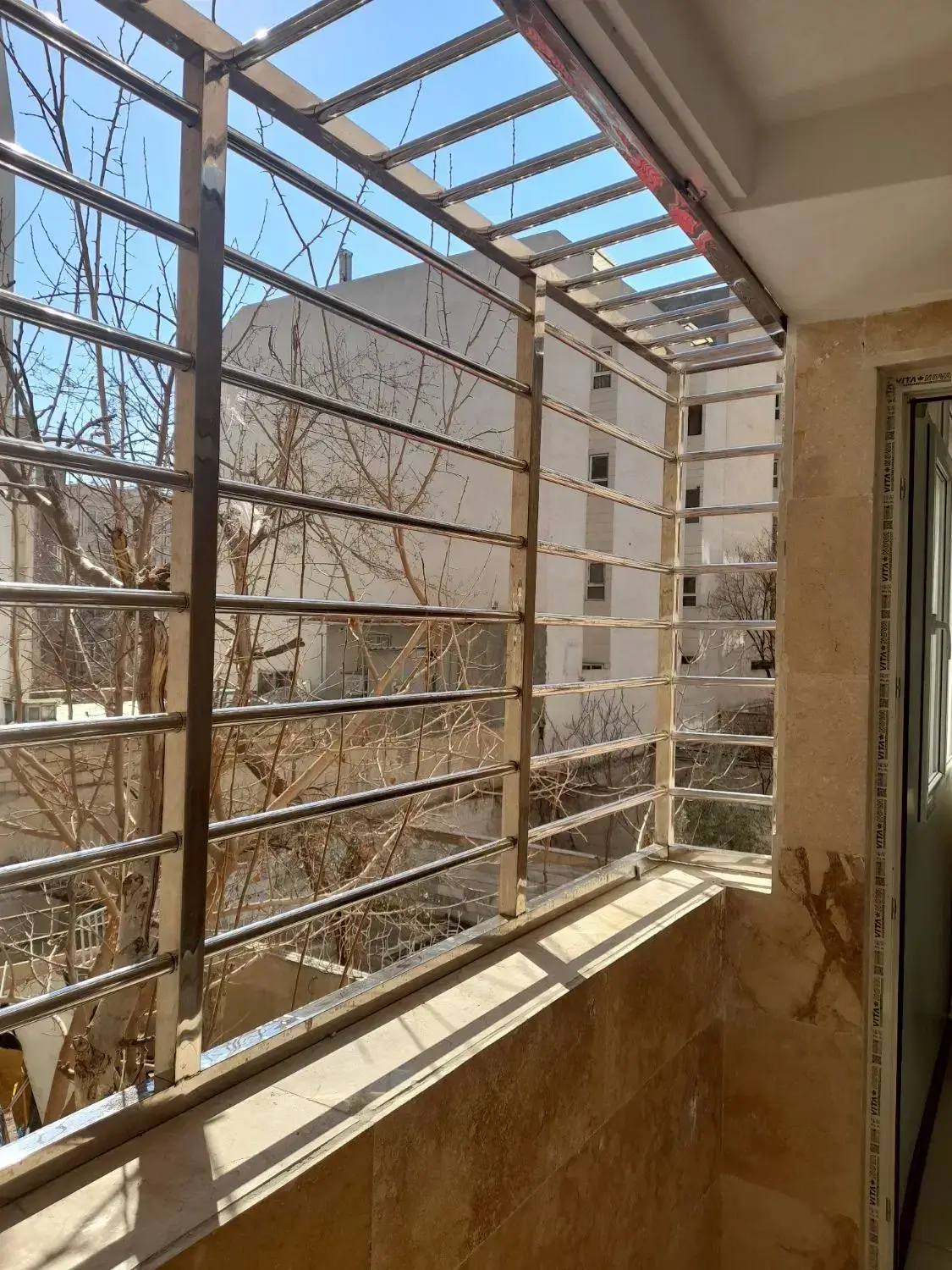 نرده استیل و حفاظ بانکی