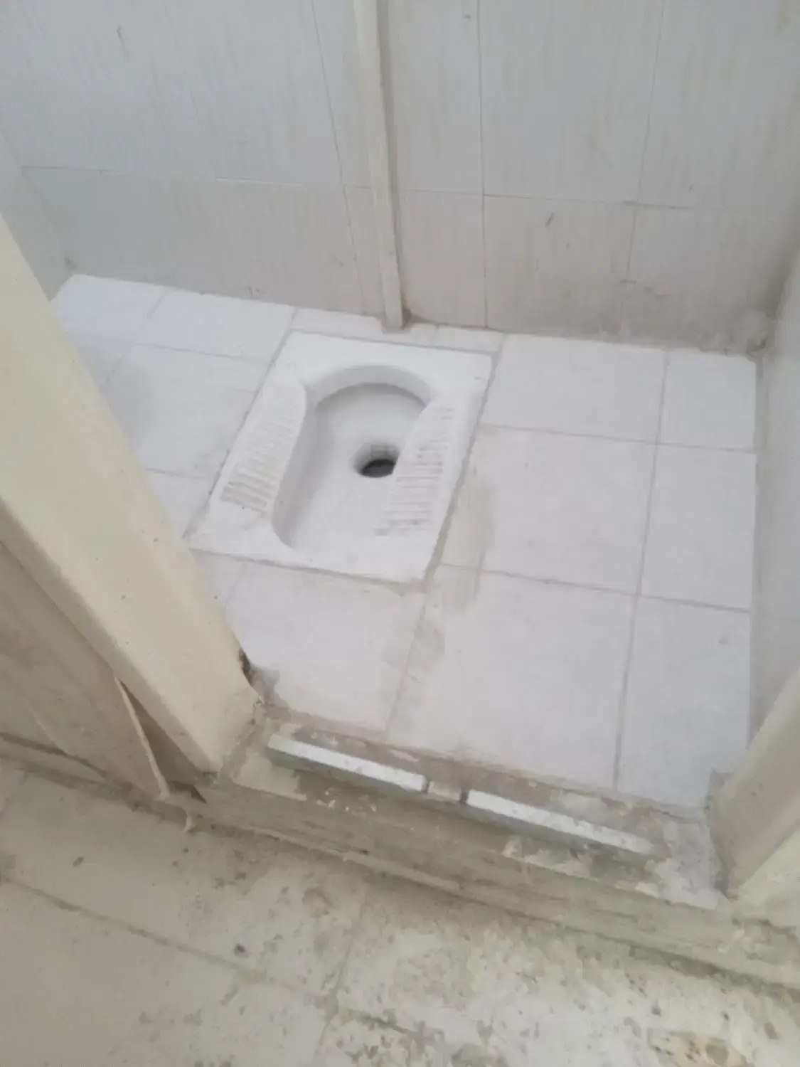 بنایی کاشی سرامیک کاری سیمان ایزوگام رفع نم سرویس