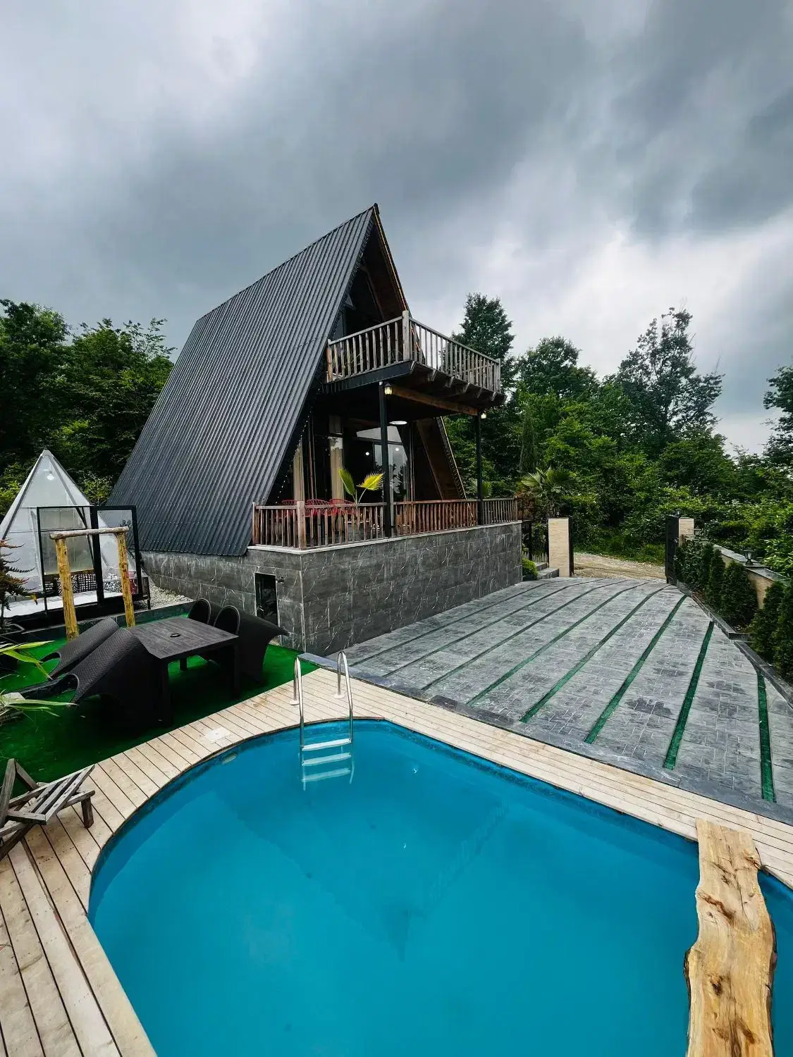 نصاب ترموود، لمبه چوبی و استادکار چوب