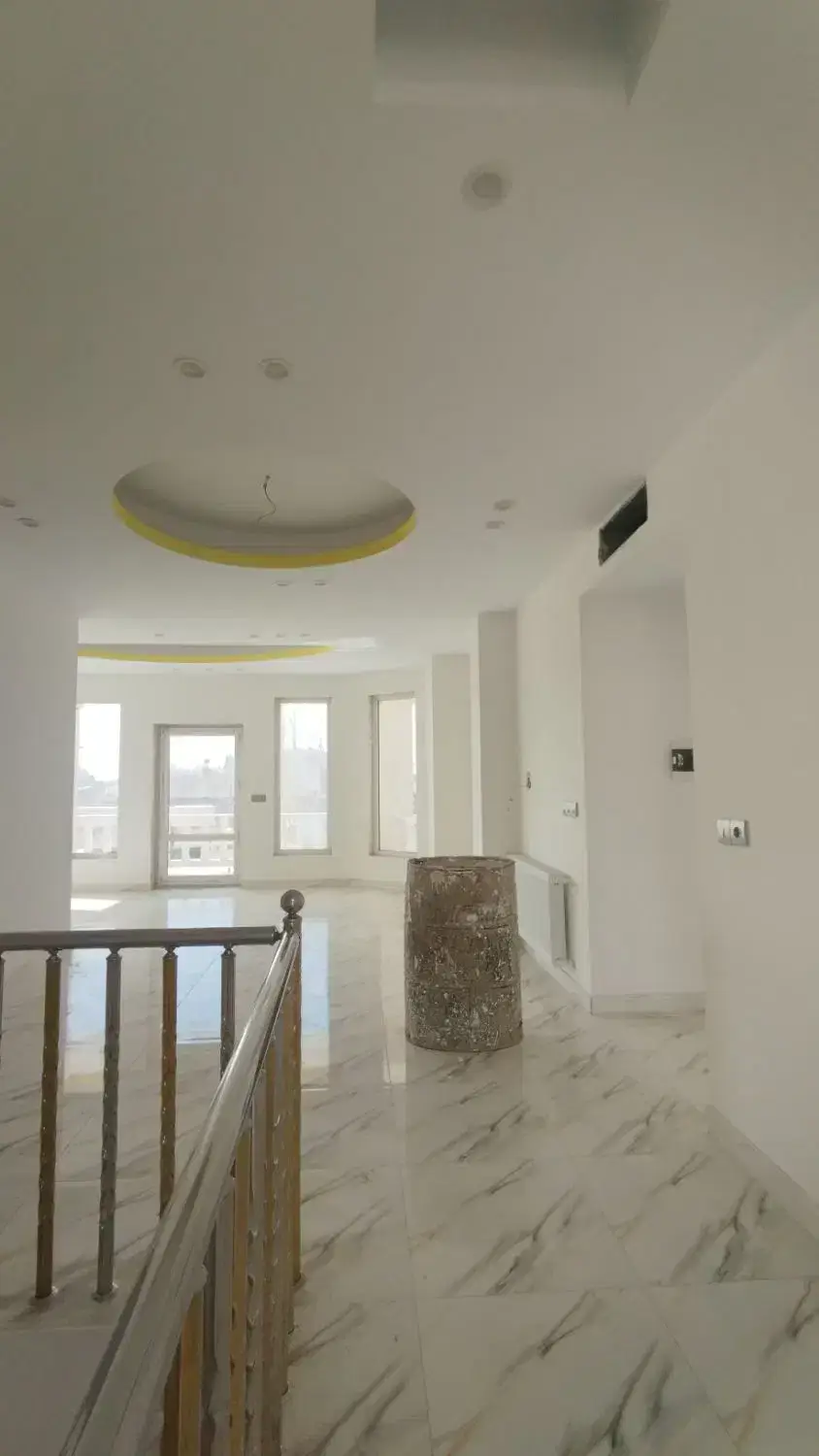 نقاشی ساختمان کل کرج چهارباغ کمال شهر خرمدشت